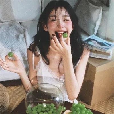 全裸饭